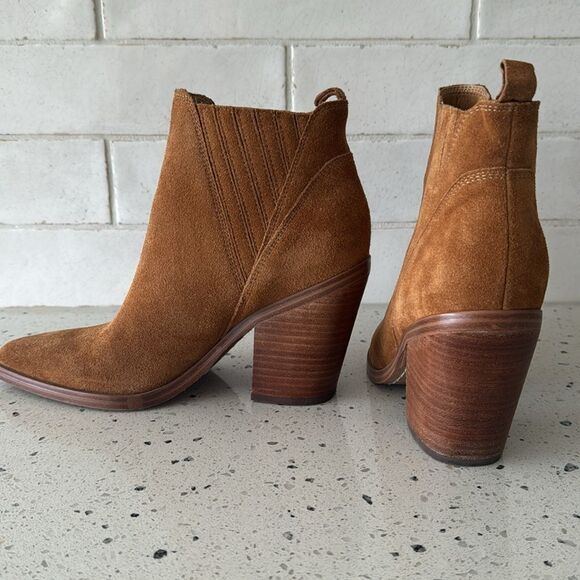 MARC FISHER GADRI Tan Suede Leather Ankle Booties Pointed Toe Pull On Size 7.5M - Picture 14 of 16